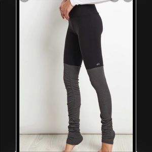 Alo Black/Gray High Waisted Goddess Leggings
